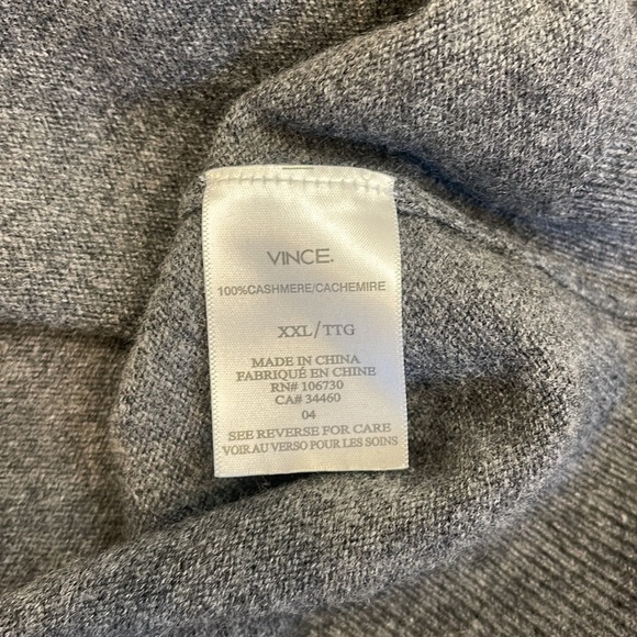 VINCE 100% Cashmere V-Neck Grey Sweater - Picture 3 of 3